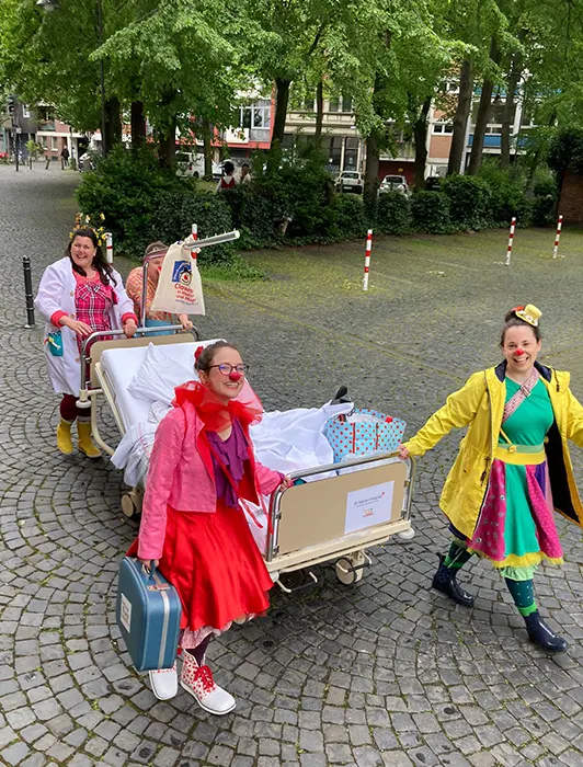Bettenpatenschaft schneken - Kölner Klinik-Clowns